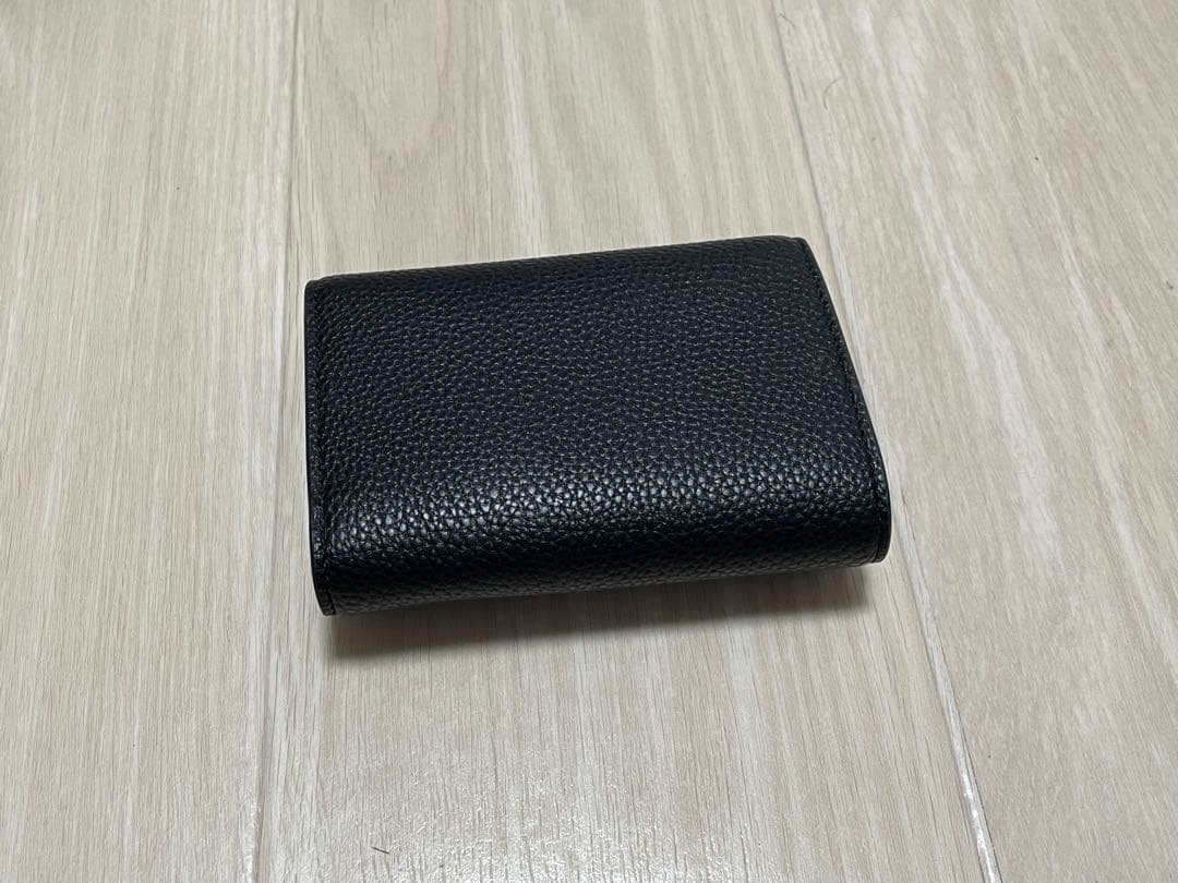 【新品未使用】  2つ折りジッパー財布