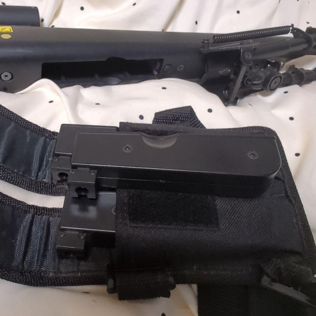 スナイパーライフルVSR10 カモフラージュネット、スコープ付き