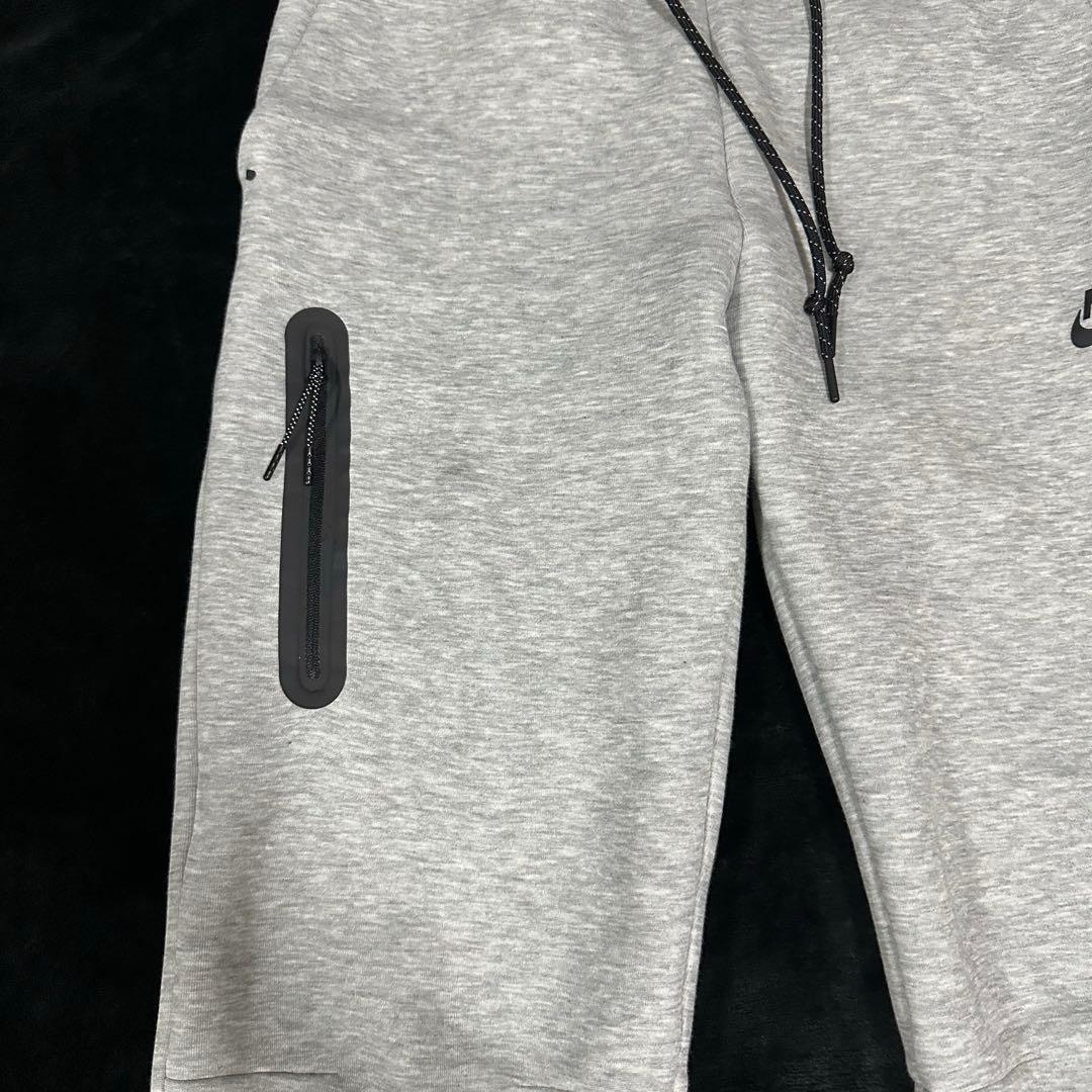 NIKE テックフリース S グレー