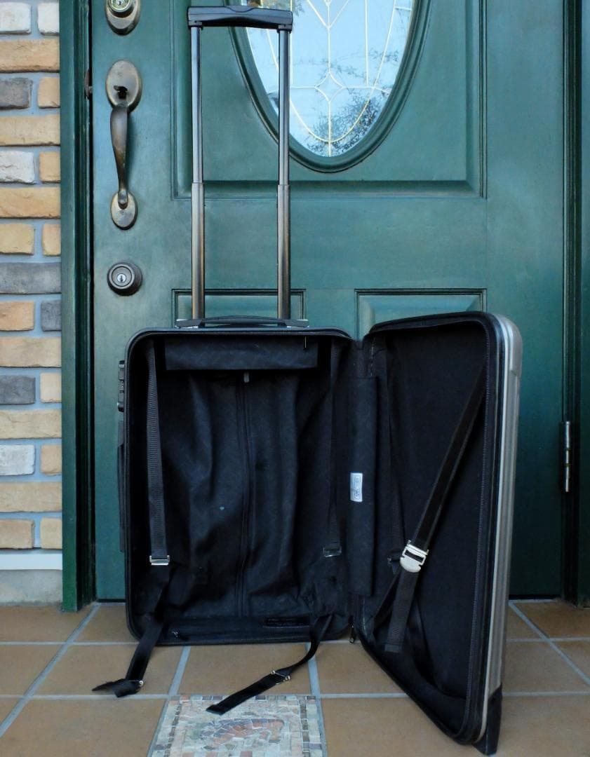 リモワ 806.52『ルフトハンザ 』2輪 キャビントロリー 35L プロセッコ