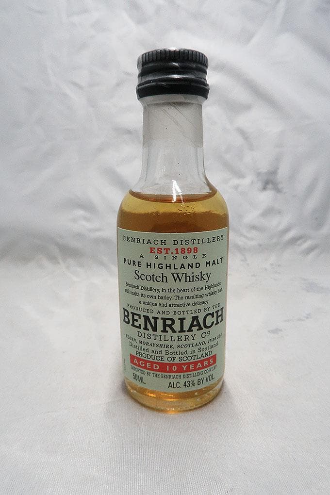 シーバスブラザーズ社 ヘリテージセレクション ミニチュアボトル４本セット