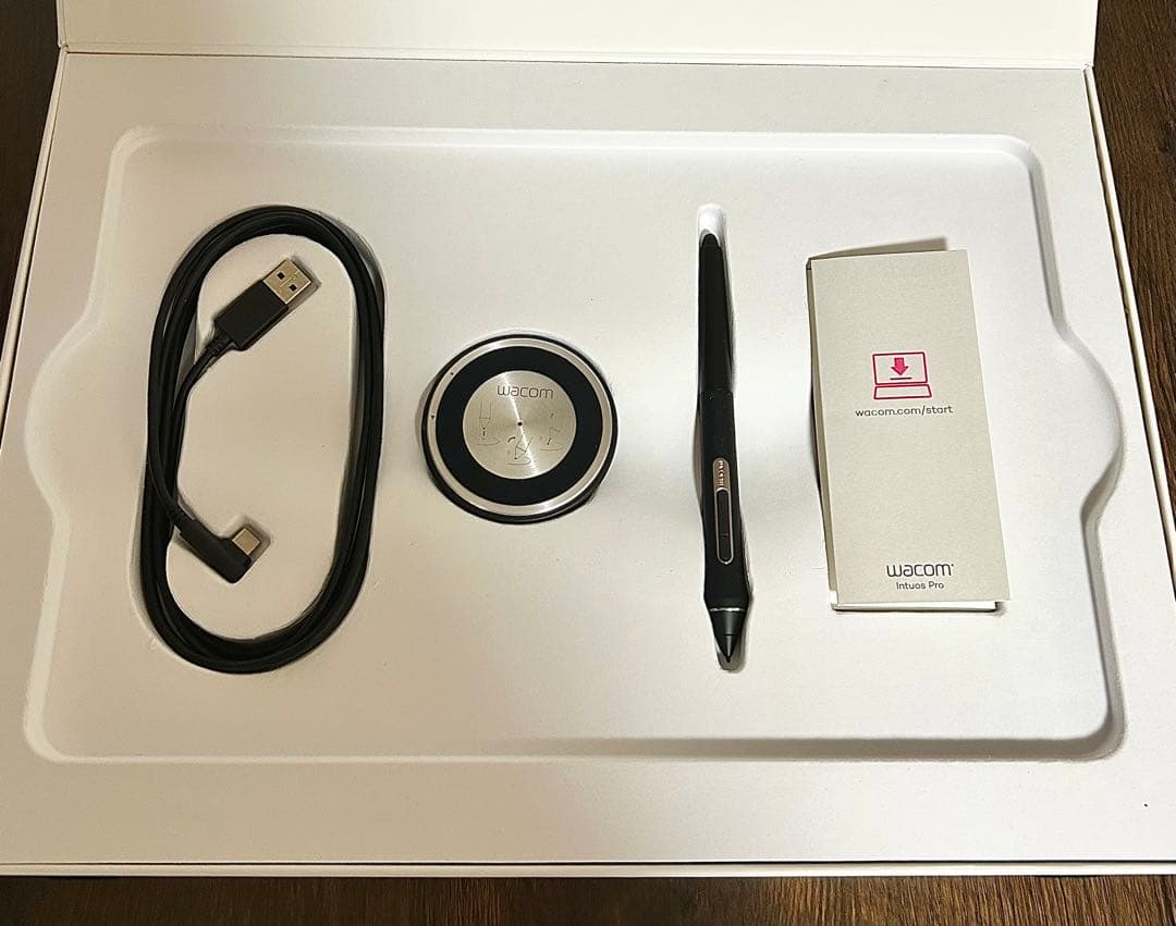 【ペンタブ】Wacom Intuos Pro