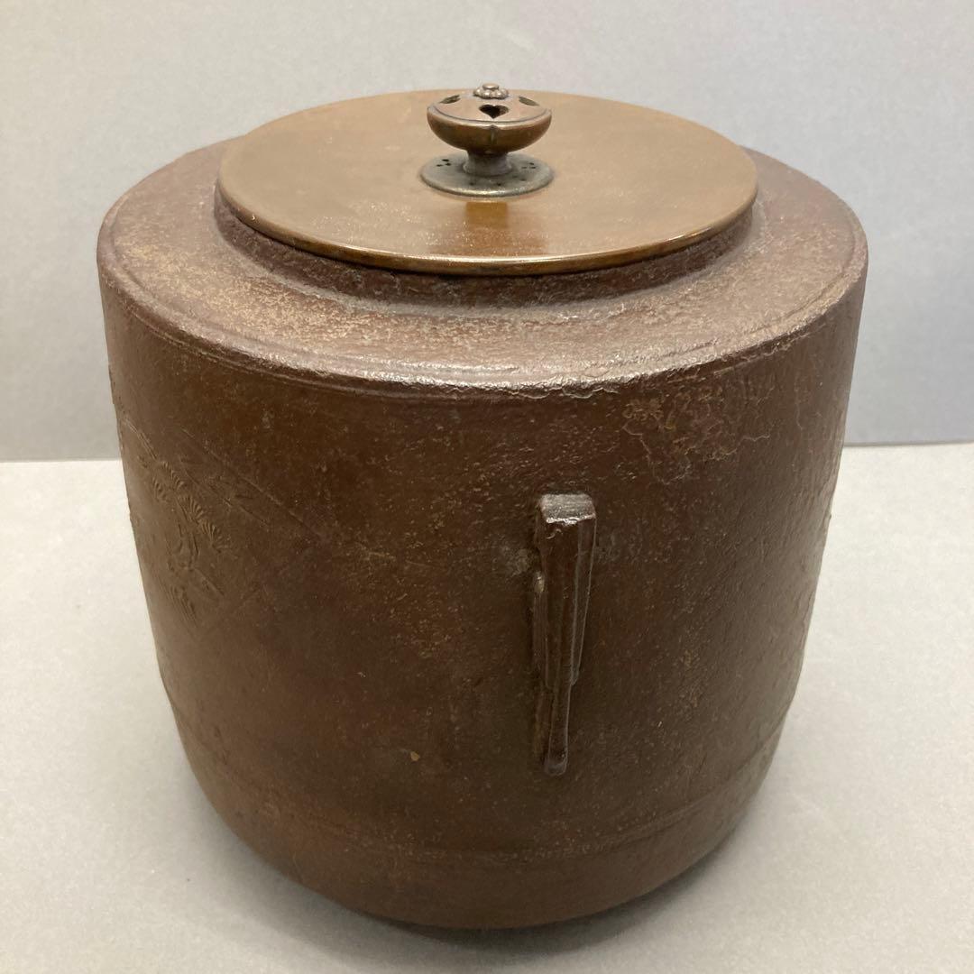 茶道具　筒形　釜(側面に扇　木や花の図柄)　姿形良　美品　共箱　S413KM2