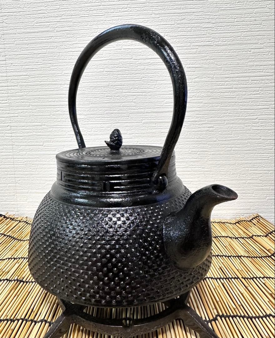 長期保管品　南部長寿堂造　１５型　アラレ　鉄瓶　南部鉄瓶　南部鉄器　調理器具