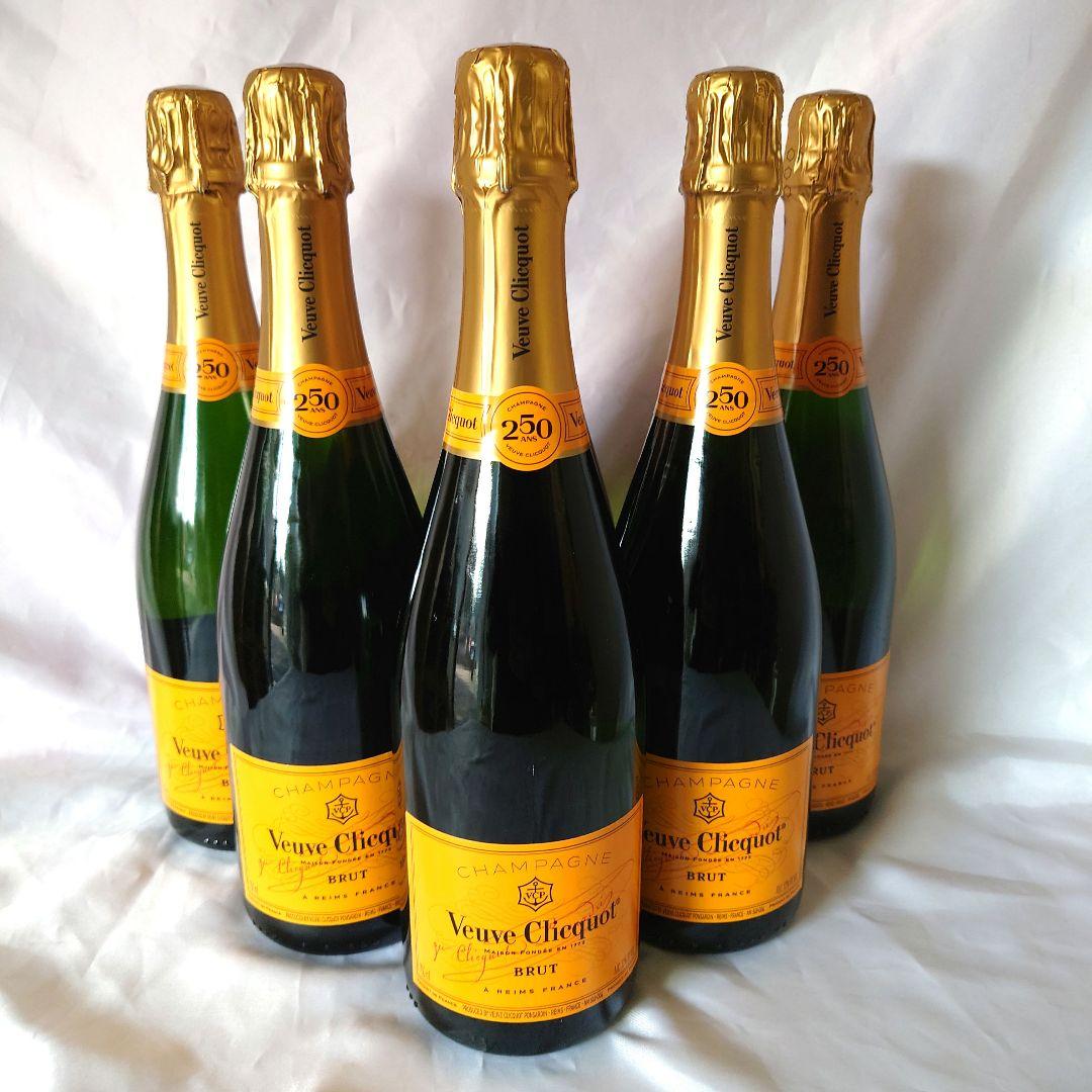 ヴーヴ・クリコイエロー　750ミリが６本です