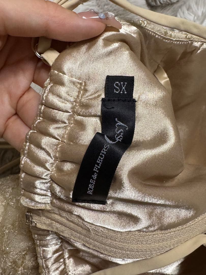 Robe de Fleurs バニラクリーン タイトドレス