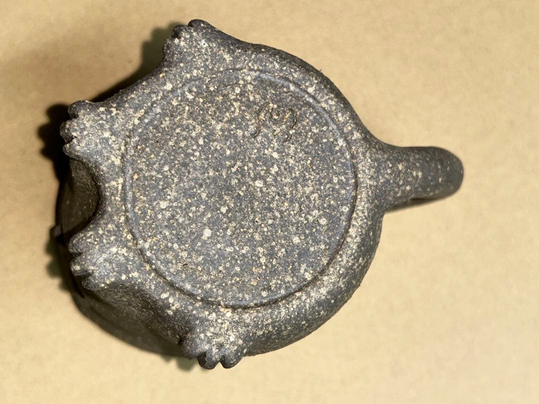 猫の陶器製 マグカップ