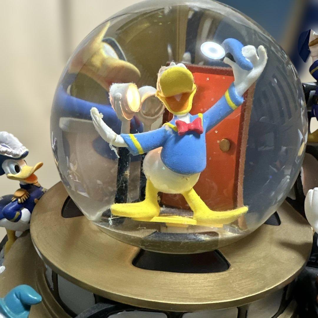 ドナルドダック スノードームフィギュア 約22cm