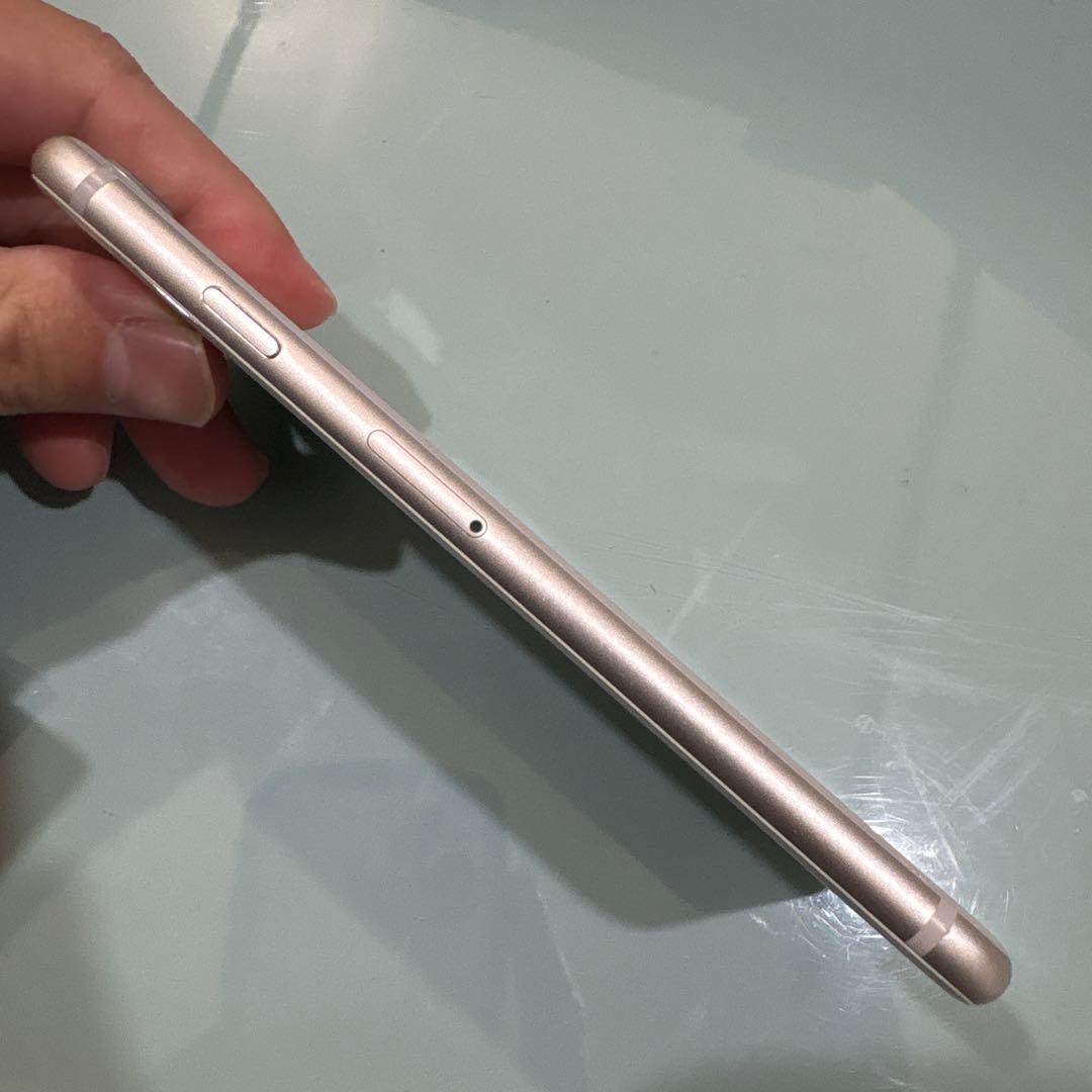 【SIMフリー】iPhone8 64GB 中古品