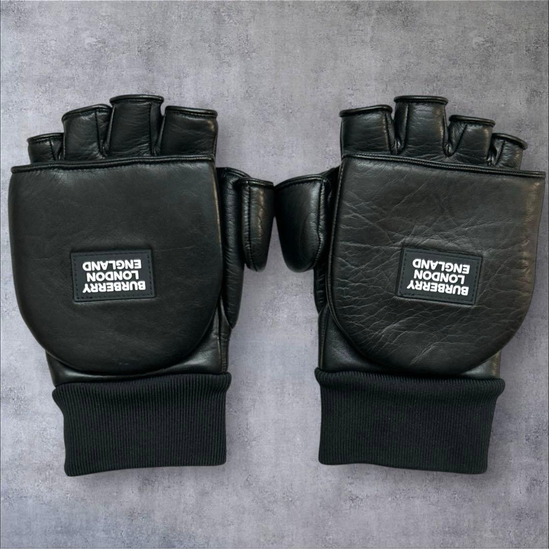 極美品　BURBERRYミトングローブ　オープンフィンガー　Mサイズ