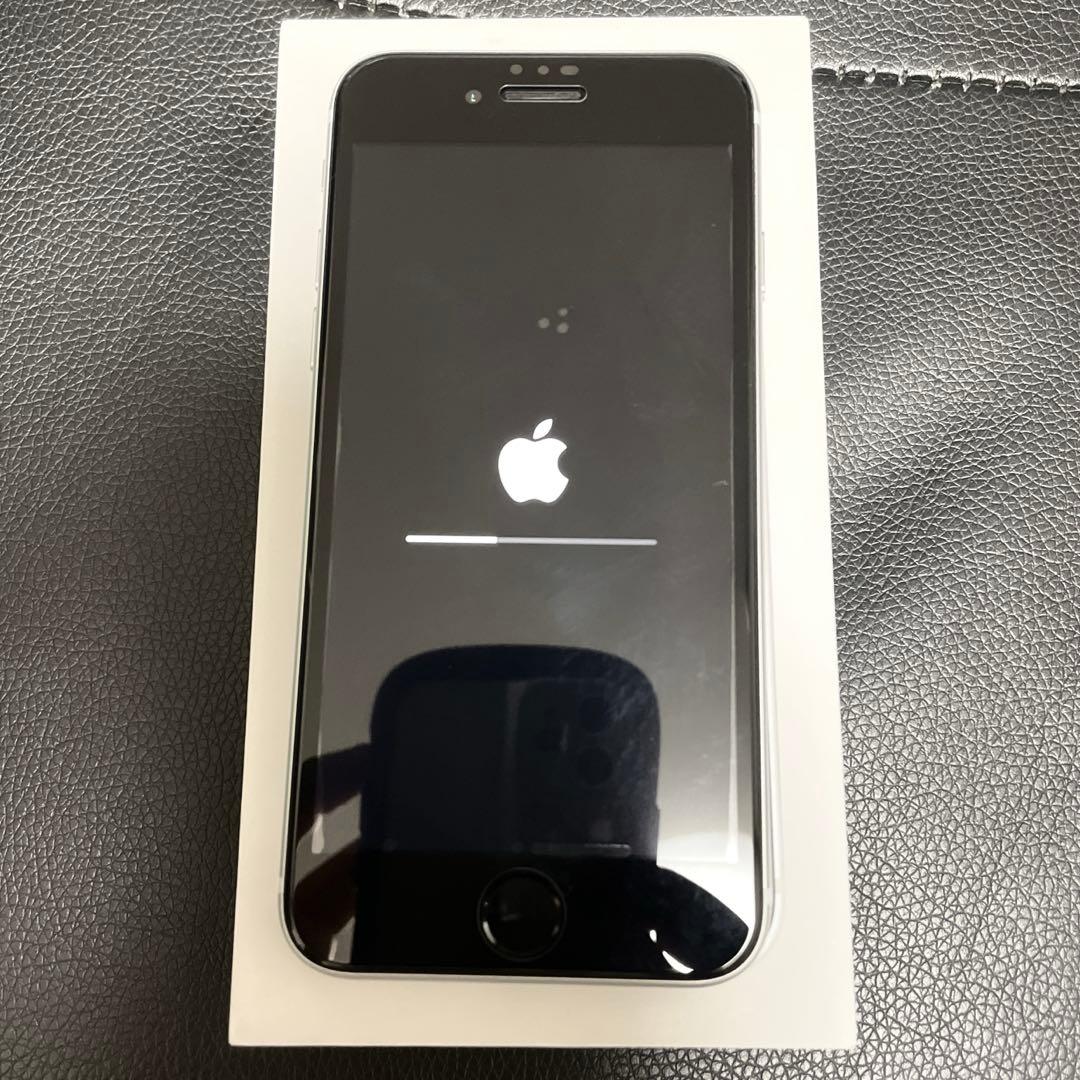iPhoneSE2 64GB Docomo 美品 ホワイト