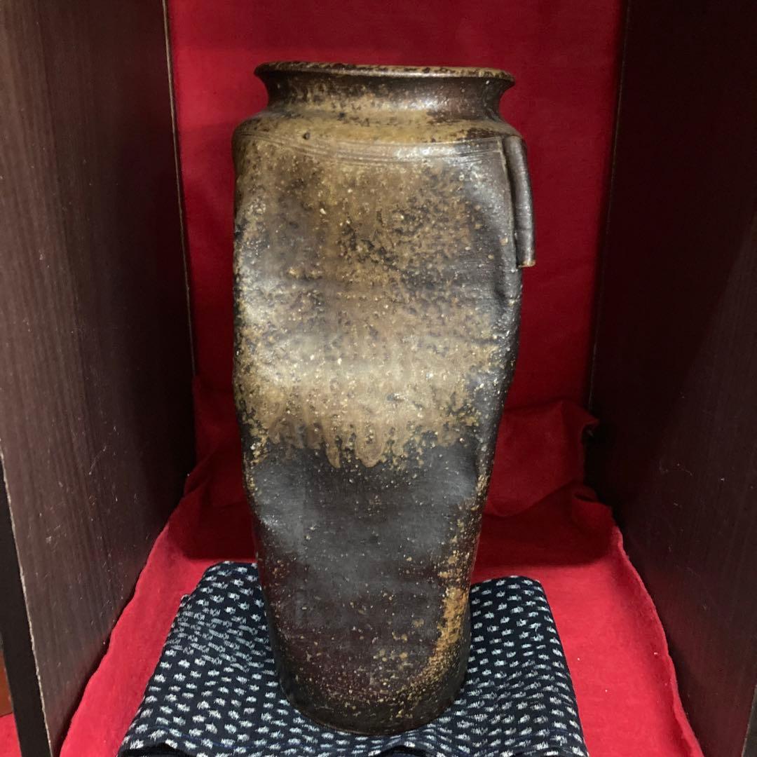 備前焼初代小西陶古作斬斬り耳付き花入年末大売り出しです❣️