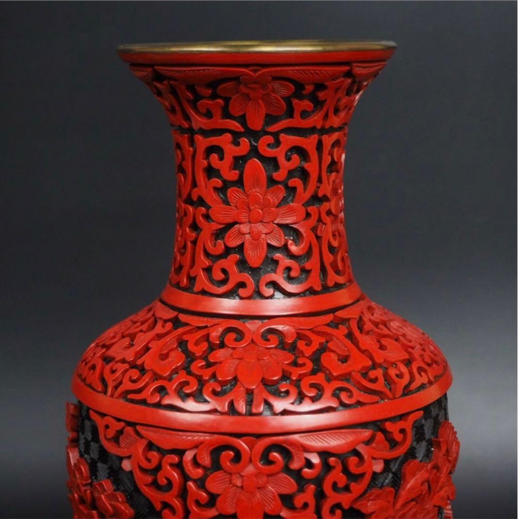 送料無料　極上高肉彫堆朱花瓶　台付　全高さ29ｃｍ　共箱　中国古玩骨董