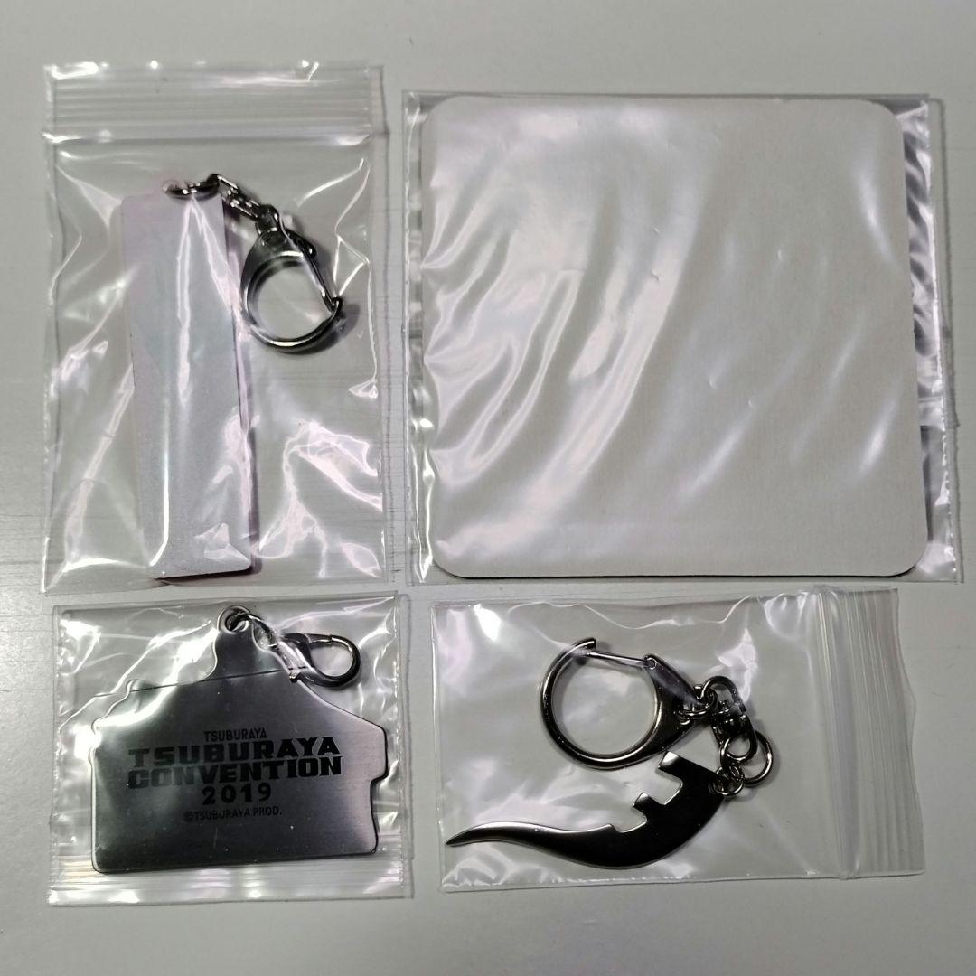 ウルトラマン 限定グッズ まとめ売り 缶バッジ キーホルダー コースター