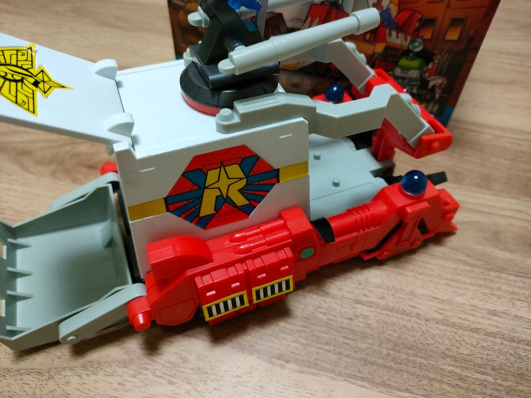 バンダイ 元祖SDガンダム106ファイヤーブレイザー