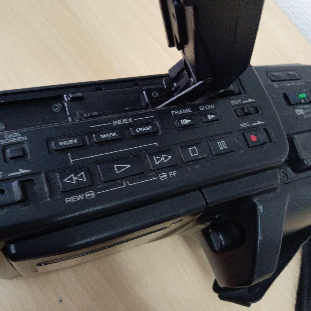 ジャンク品　SONY Handycam video Hi8 本体　通電確認済