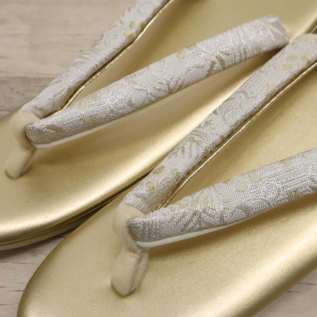 《新古品◆草履バッグセット◆笹蔓模様■ホワイト×ゴールド◆Z3-2》