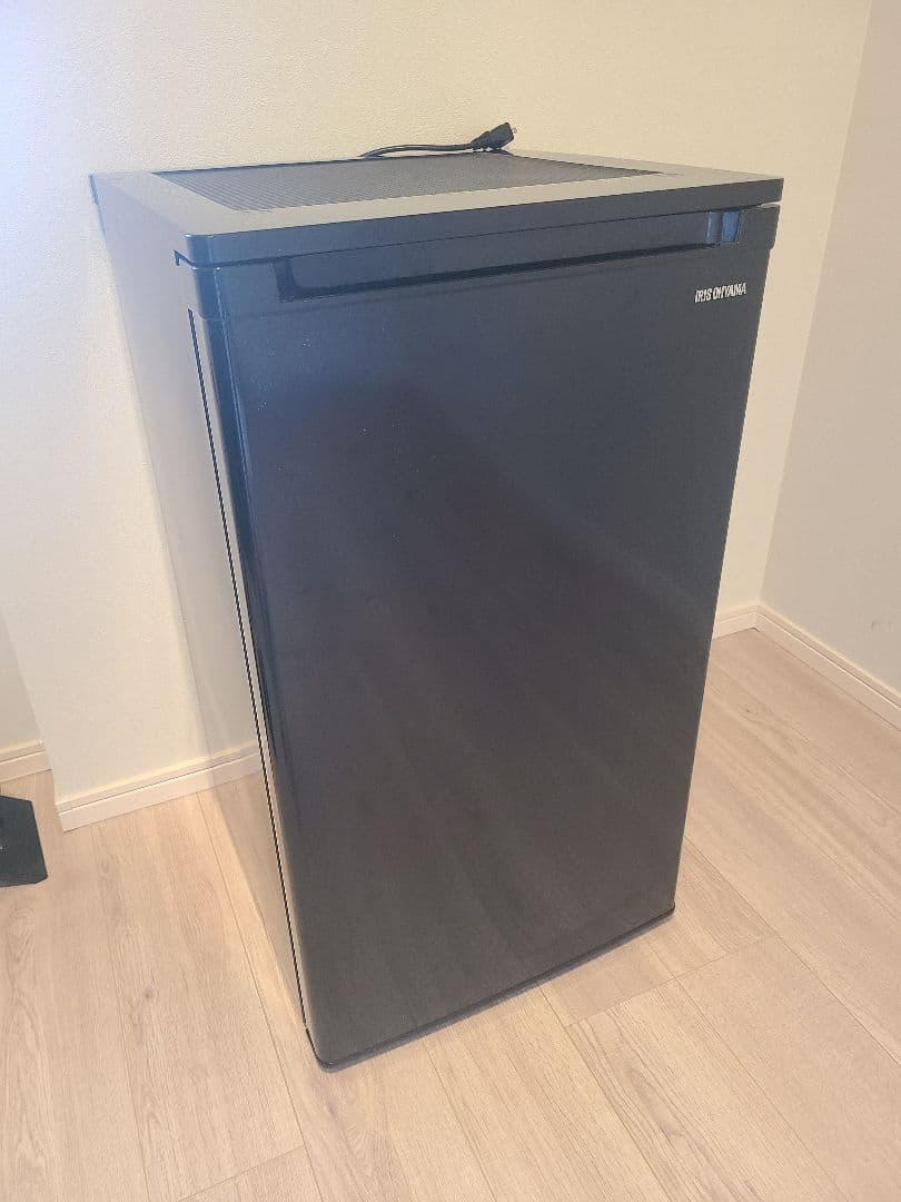 IRIS OHYAMA 冷凍庫 IUSD-6B　ブラック