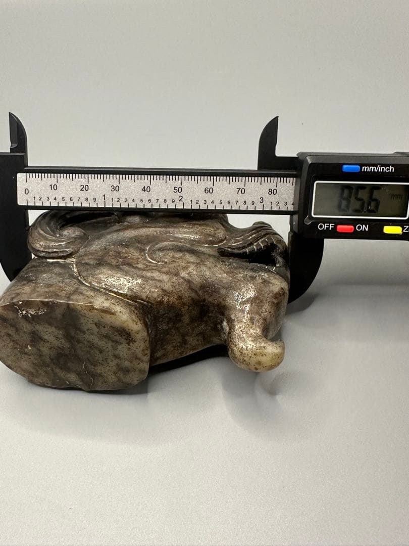 中国古美術　古玉文化　紅山文化　玉龍头 祭祀器　美品　磁石に反応あり　手彫り