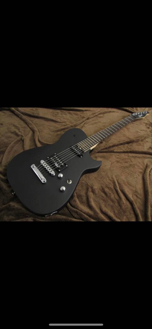 や*る様 Cort／MBC-1 Matt Blackエレキギター ギターケース付