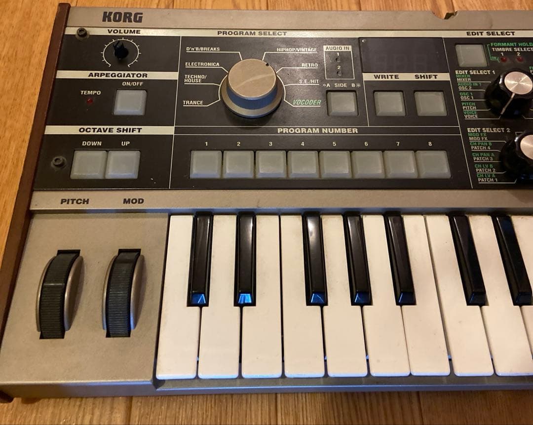 KORG microKORG シンセサイザー　キーボード
