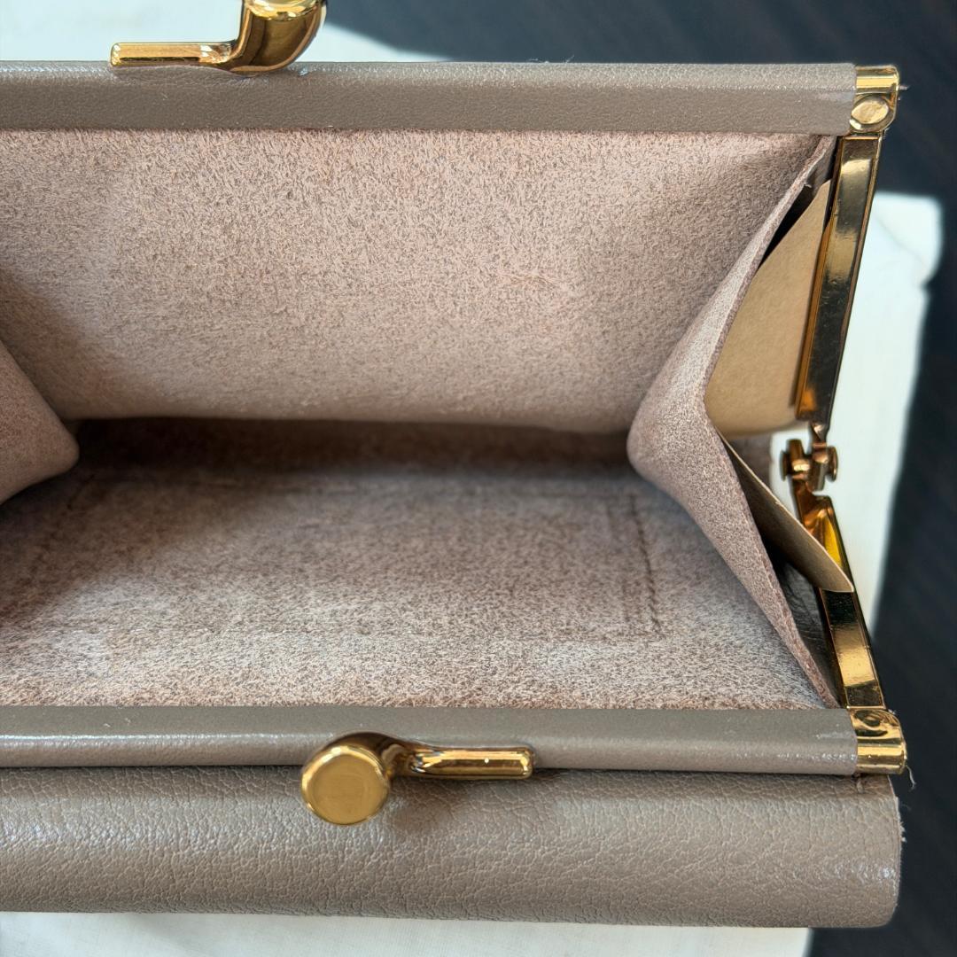 【新品未使用】イルビゾンテ 二つ折り がま口 財布 グレー