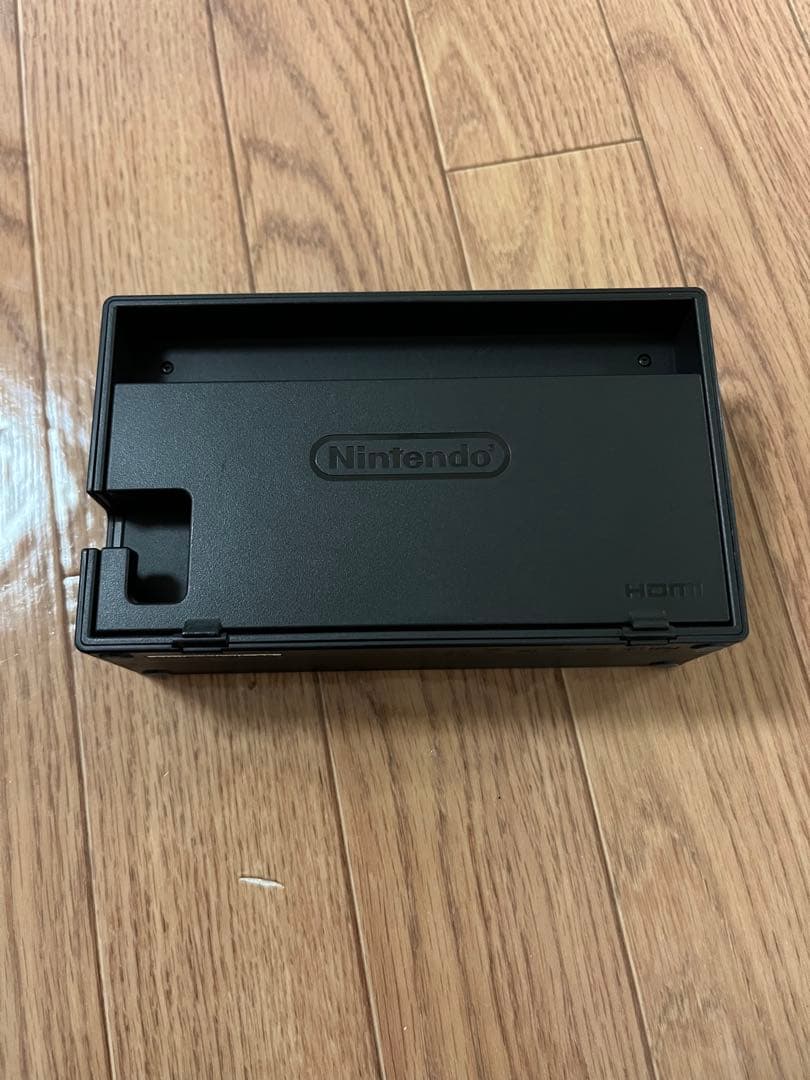 任天堂スイッチ本体 赤/青 ドック Joy-Con付き