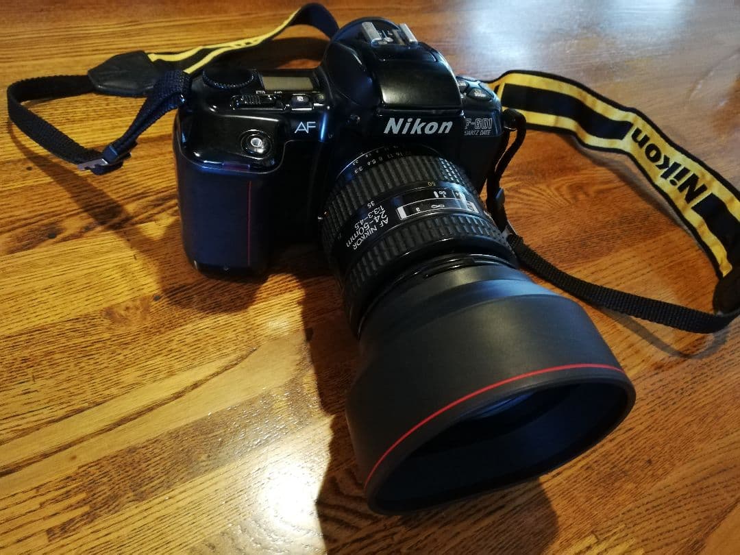 【ジャンク】Nikon  F - 601  QUARTZ  DATE