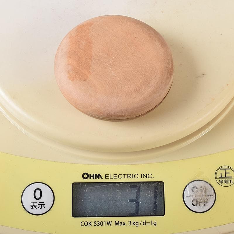 白檀製　釈迦如来・普賢菩薩・文殊菩薩刻　香合佛　仕覆付　共箱　V　R8423