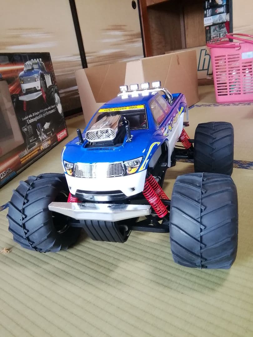 ▪大幅値下げ▪京商エンジンラジコンカー★ギガクラッシャー★新品未使用▪絶版品