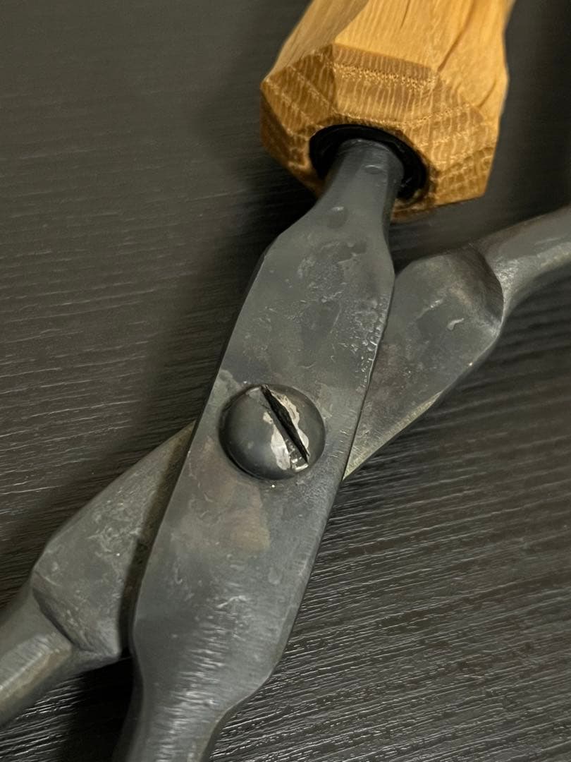 ネルデザインワークス makibasami gripswanyコラボ