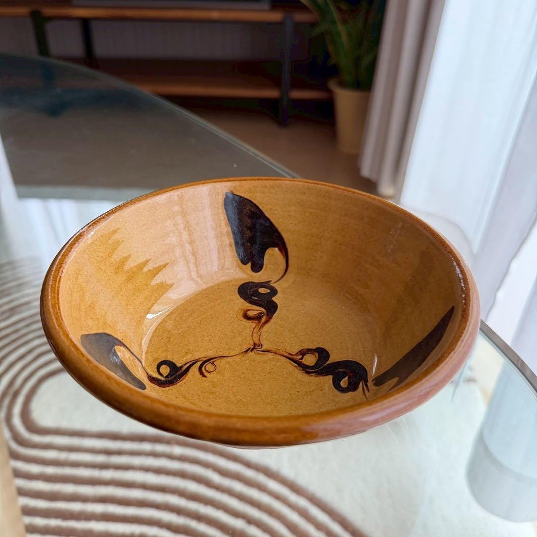 皿　陶芸　工芸品　BELLÙRIA鎌倉　ベルーリア鎌倉　スリップウェア