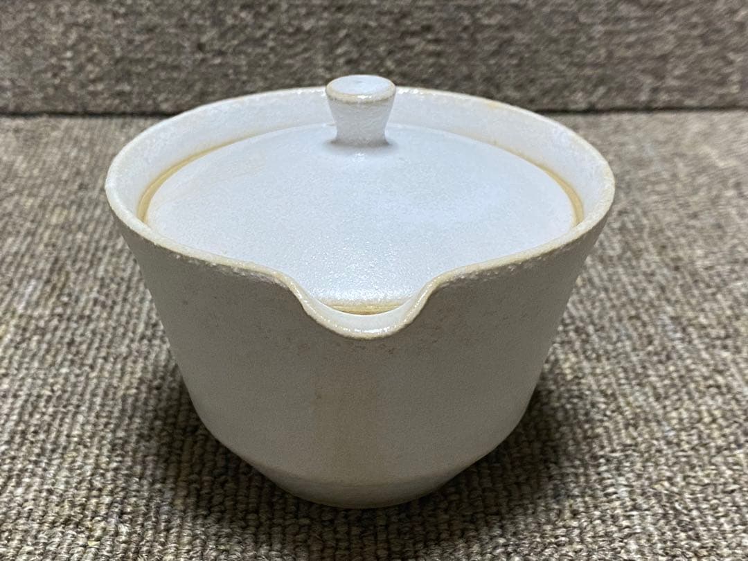 YALI  入れ子茶器 チタン白釉 （紫香xkiwaha)