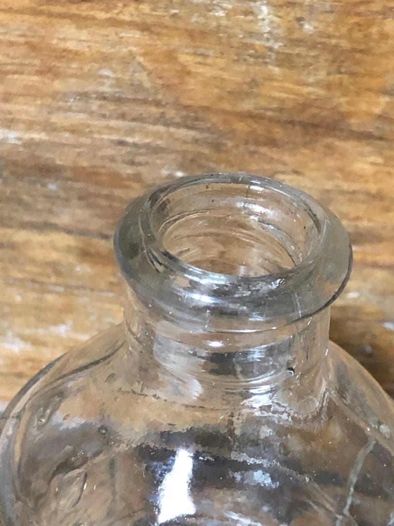 ガラス瓶　レトロ