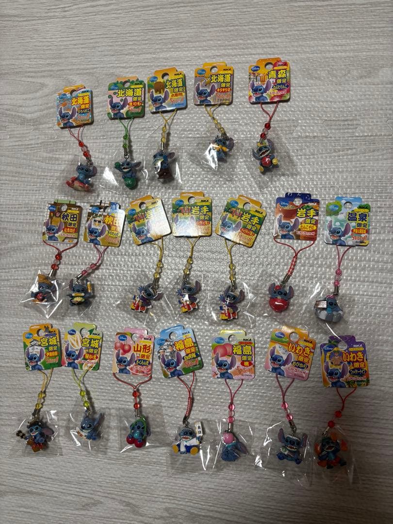 スティッチご当地ストラップ＆根付け　合計113個まとめ売り