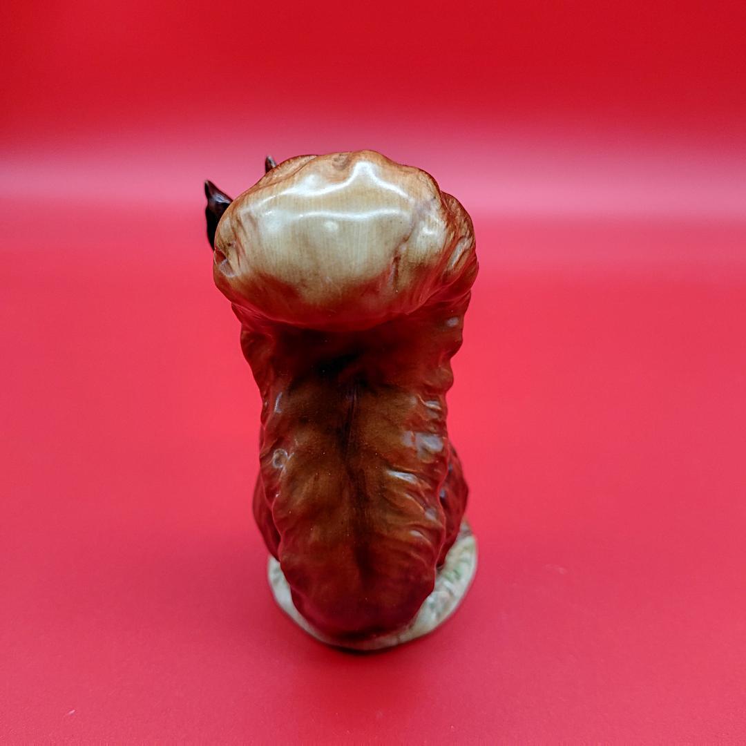 【ゴールドオーバル BP2】BESWICK リス フィギュリン ピーターラビット