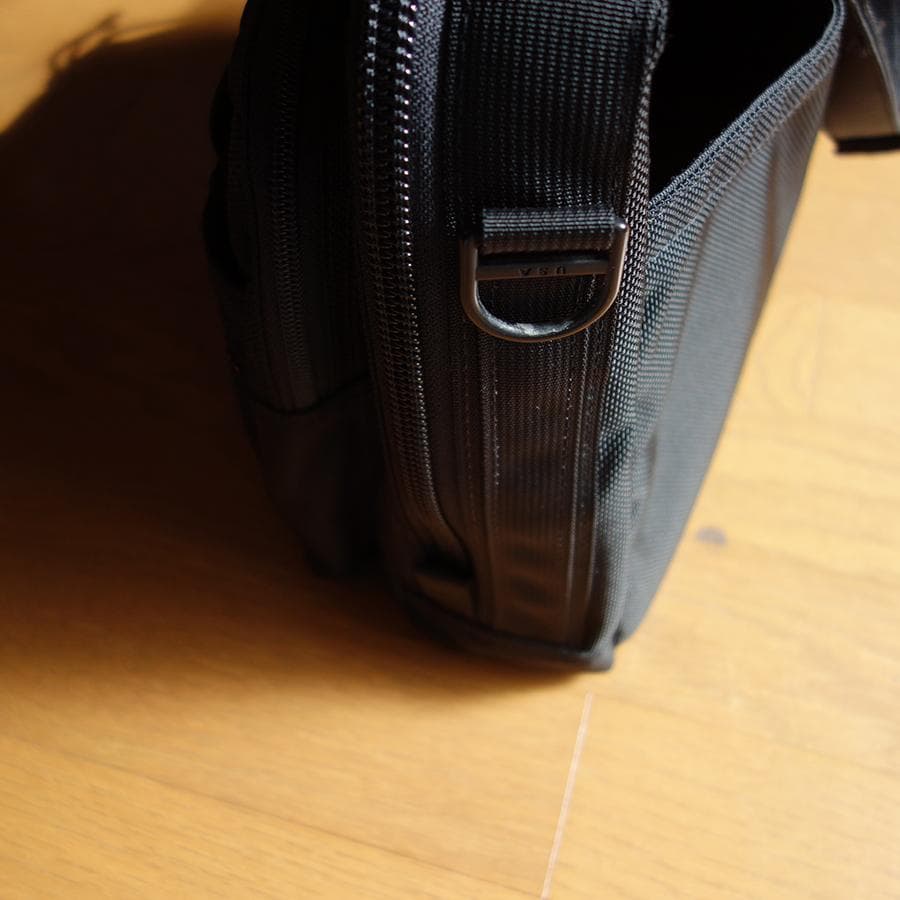 【美品】ブリーフィング　A4 LINER　ブラック