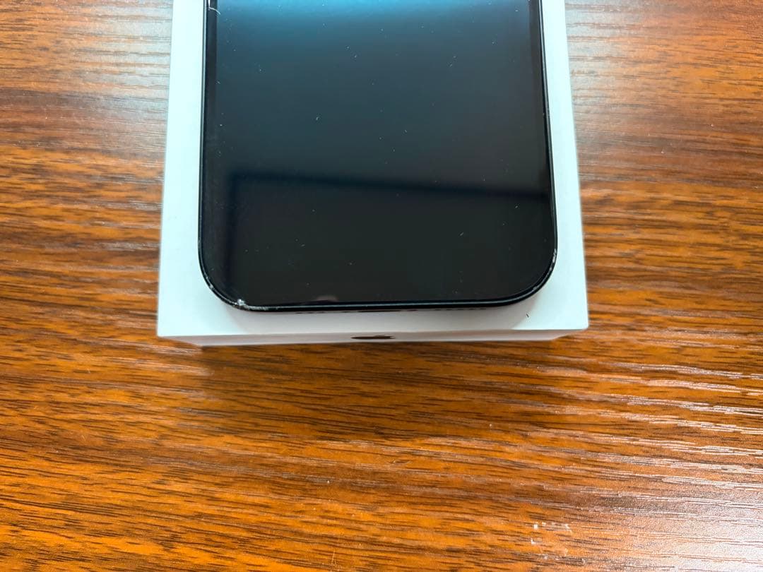 iPhone 15 ブラック 本体 128GB 化粧箱・ケース・ケーブル付き