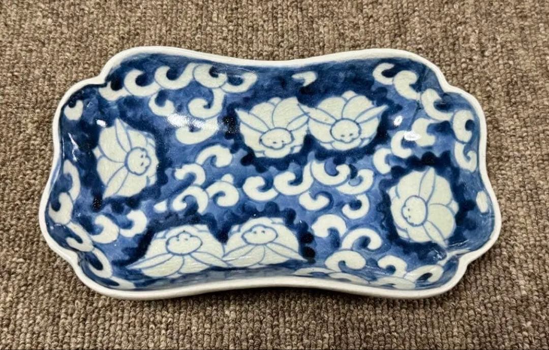 骨董 古伊万里 兎 唐草 皿