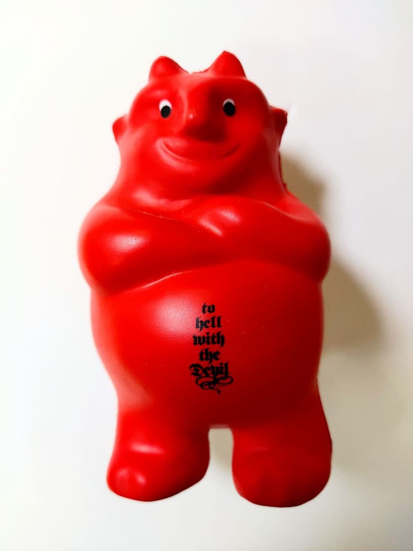 STRYPER TO HELL WITH THE DEVIL キャラクター？