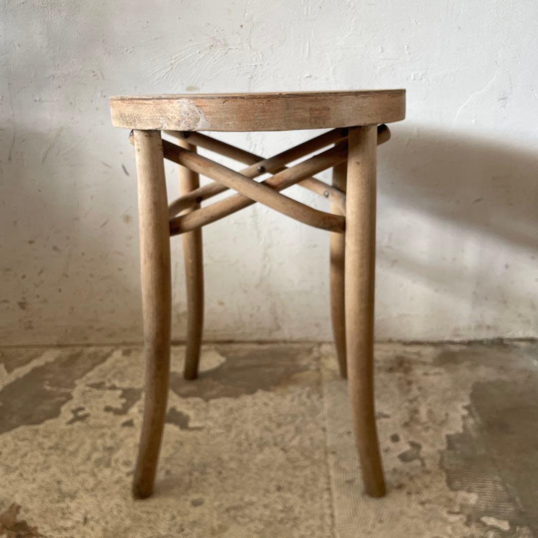 ビンテージ　　ベントウッドスツール　　剥離