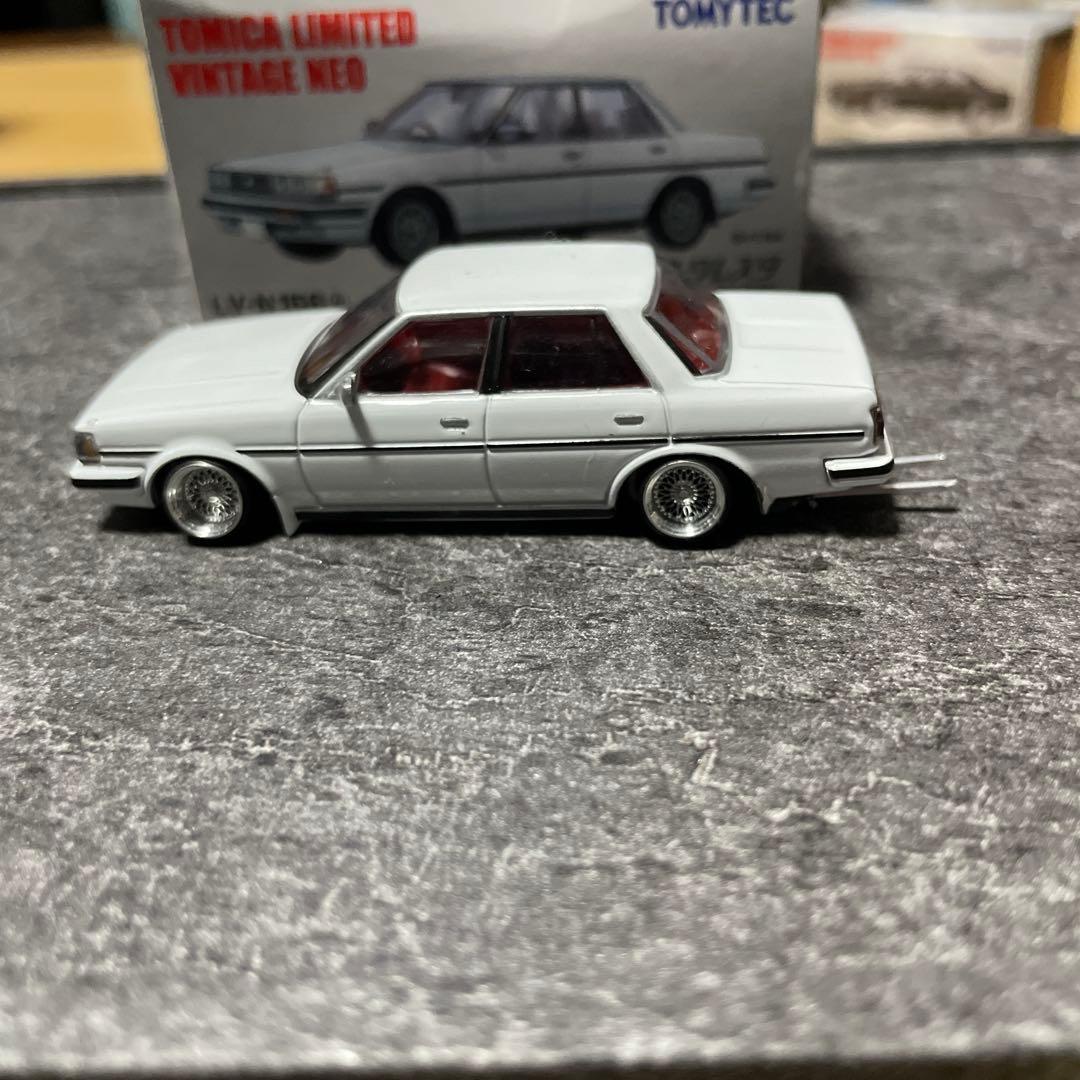 トミカリミテッド　クレスタ