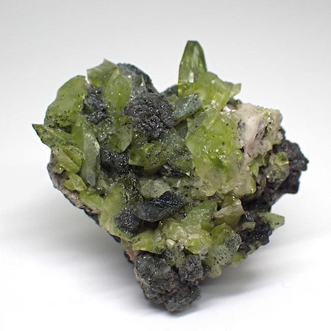 【パキスタン/バルチスタン産】スフェーンの群晶