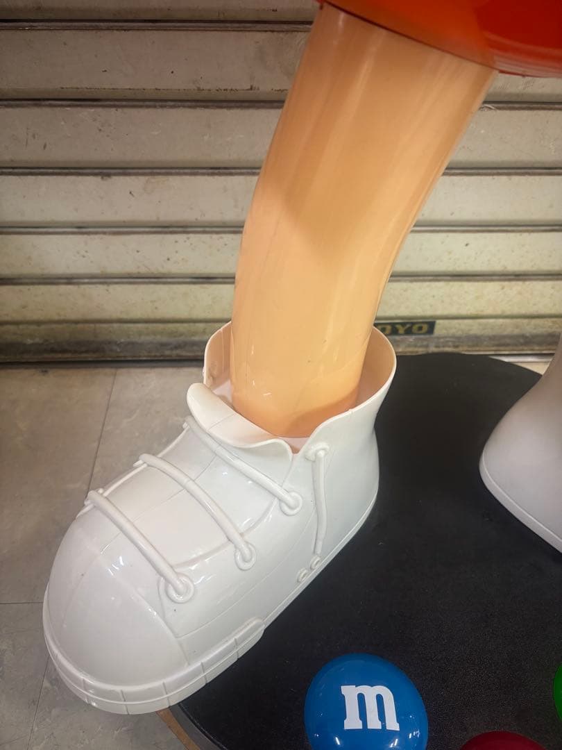 エムアンドエムズ 店頭用ディスプレイ