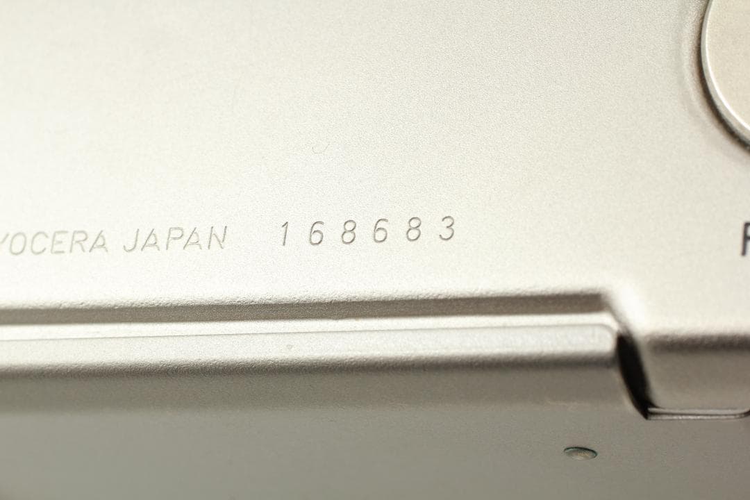 フィルムカメラ Contax T2