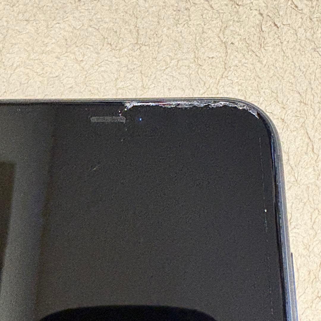 iPhone11（128GB）ブラック※画面ひび割れあり。