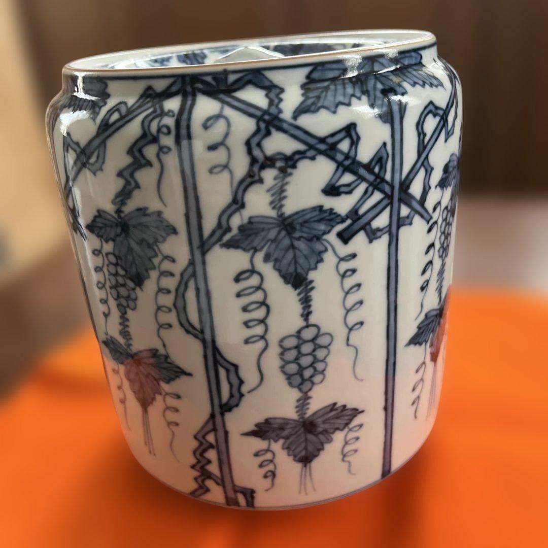 水指　染付葡萄棚