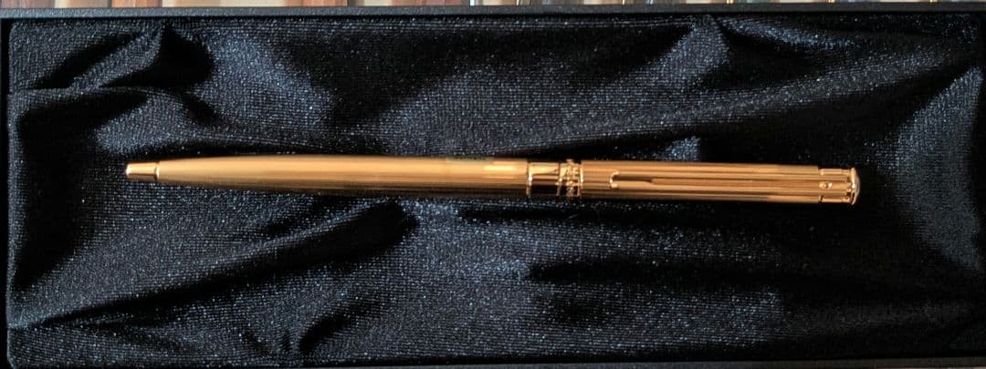 新品未使用　廃盤　MONTBLANC　モンブラン　ノブレスオブリージュ　ゴールド