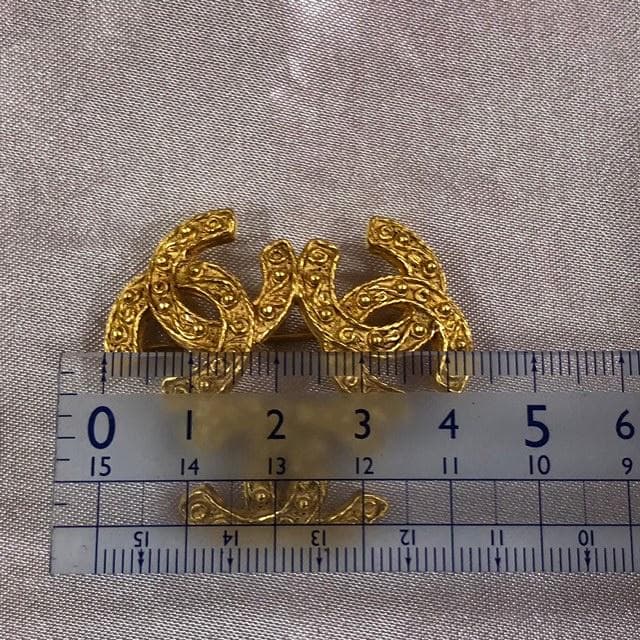 ■シャネル　トリプルココブローチ