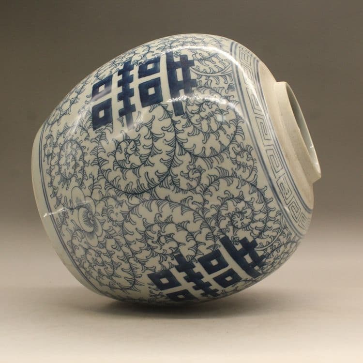 青花双喜懺纏枝蓮茶壺 茶道具 香道具 装飾品 工芸品 美術品 置物